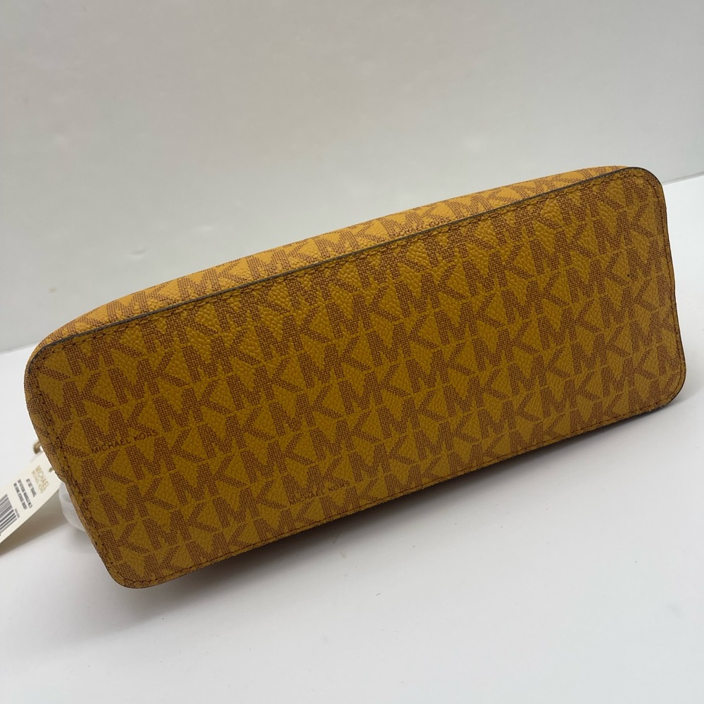 Michael Kors Jet Set Travel Md Logo Dome Crossbody XCROSS XBODY
Marigold 
NWT - Picture 8 of 16
